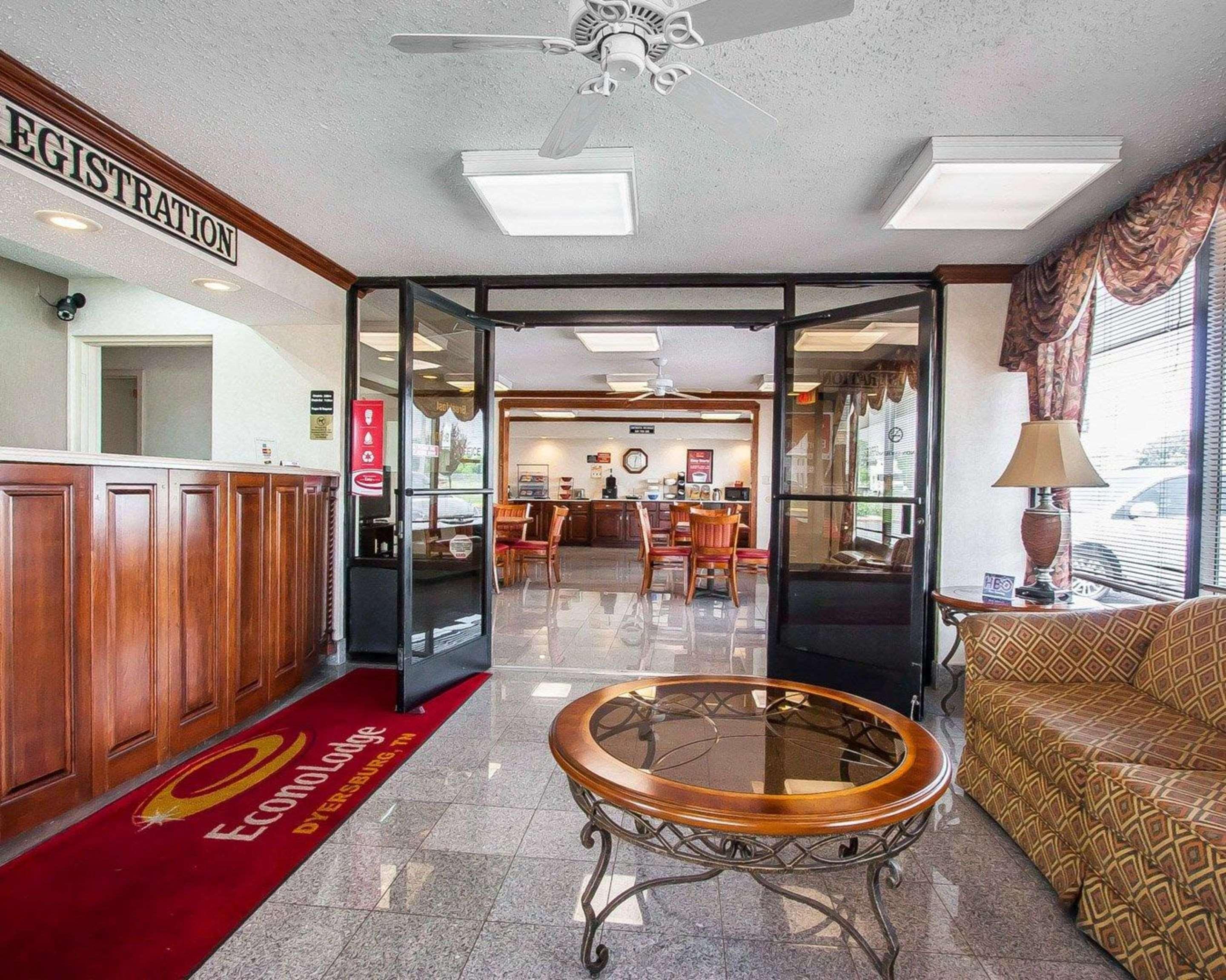 Econo Lodge Dyersburg Екстериор снимка