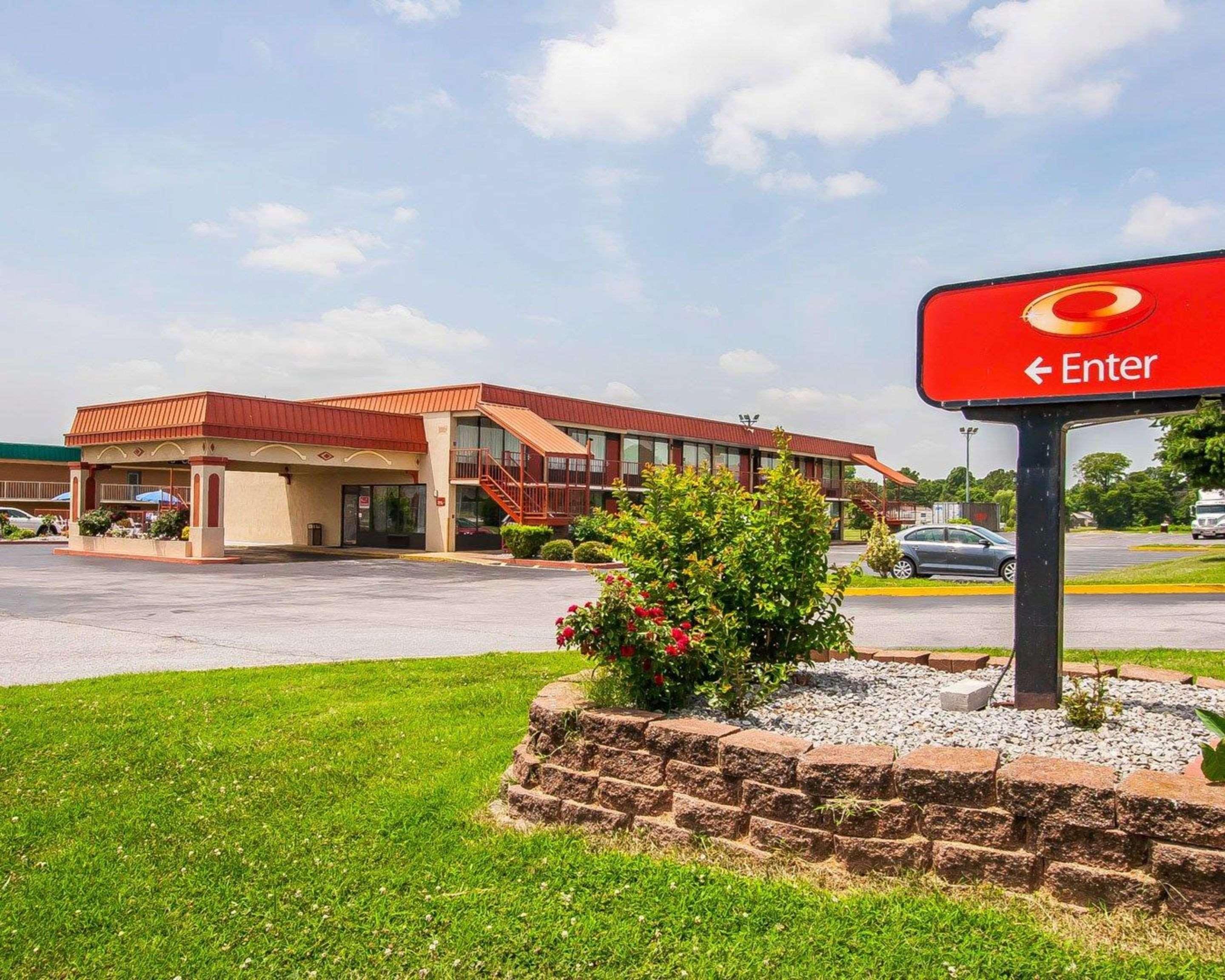 Econo Lodge Dyersburg Екстериор снимка