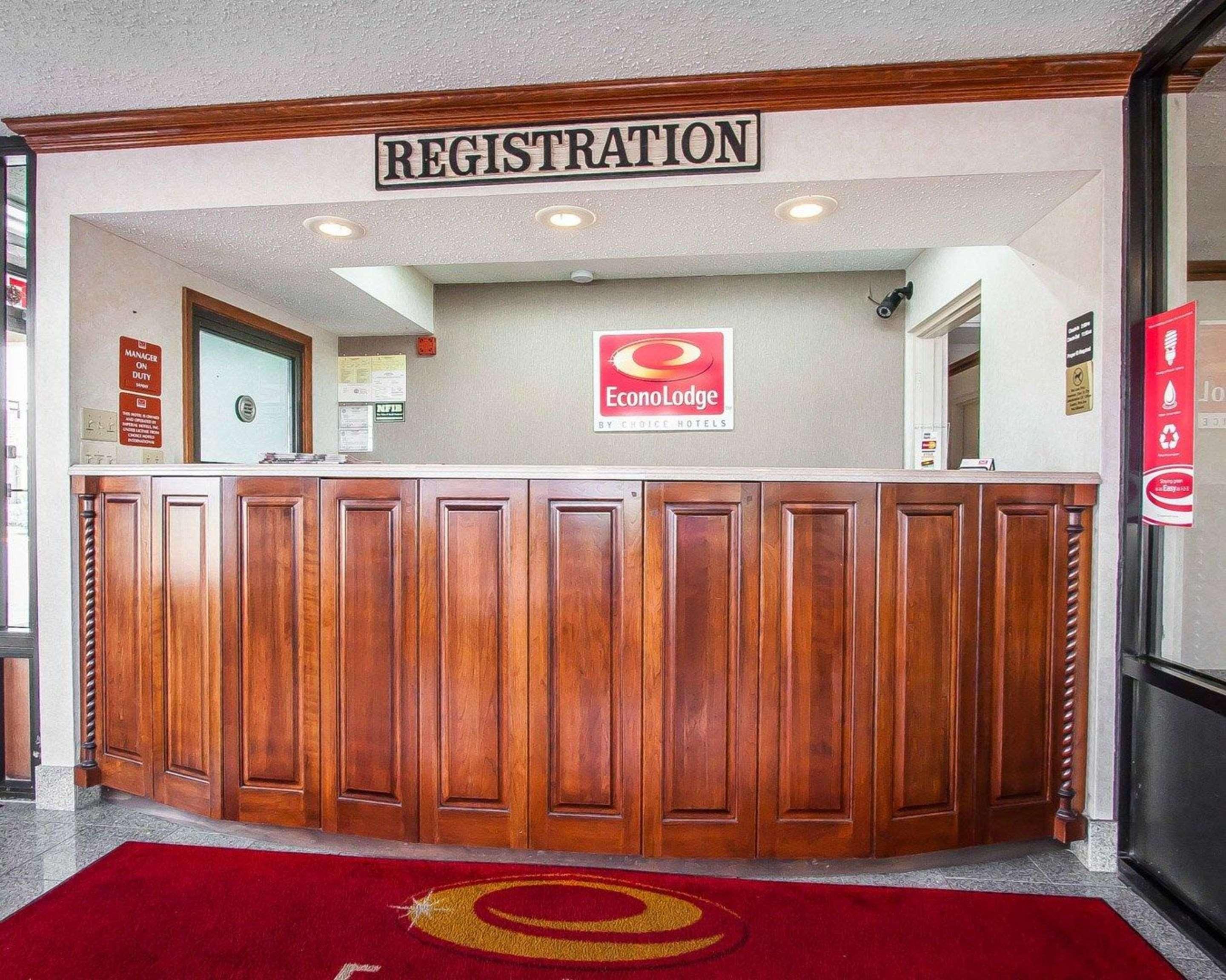 Econo Lodge Dyersburg Екстериор снимка