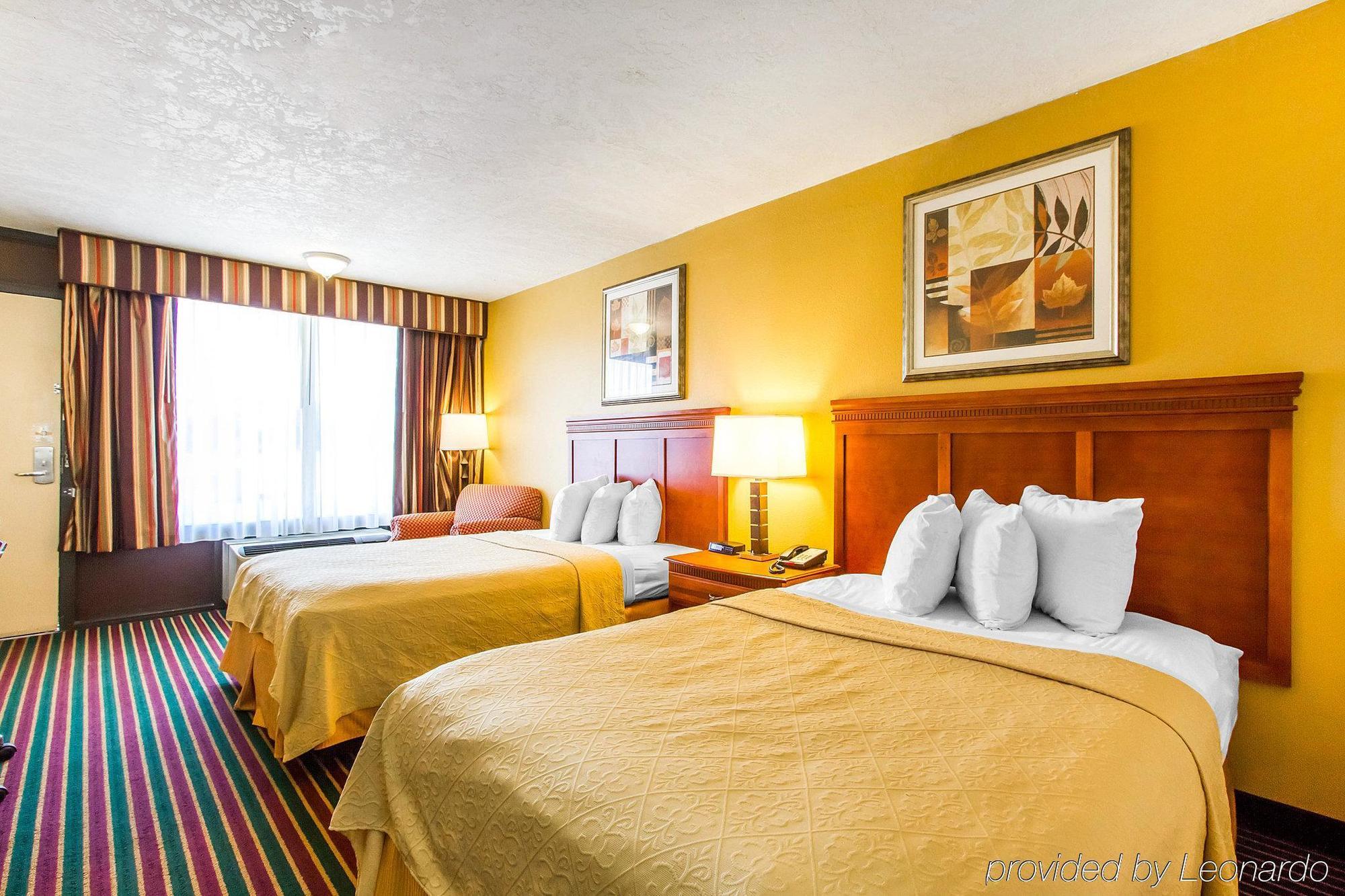 Econo Lodge Dyersburg Екстериор снимка