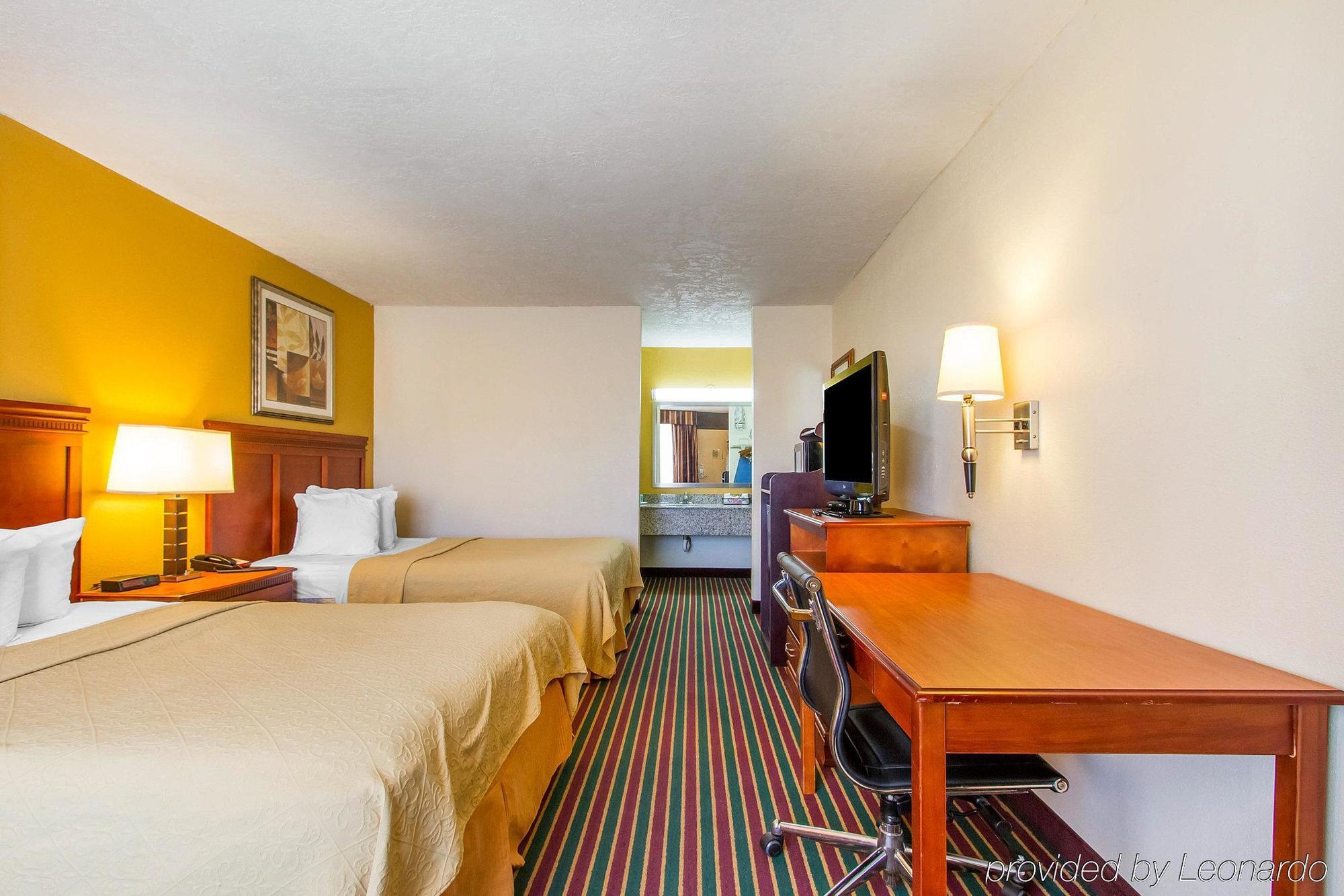 Econo Lodge Dyersburg Екстериор снимка