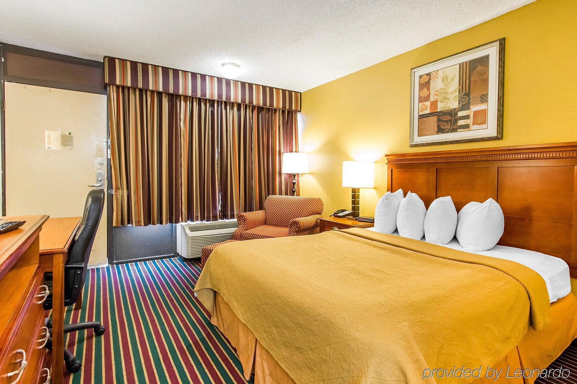 Econo Lodge Dyersburg Екстериор снимка