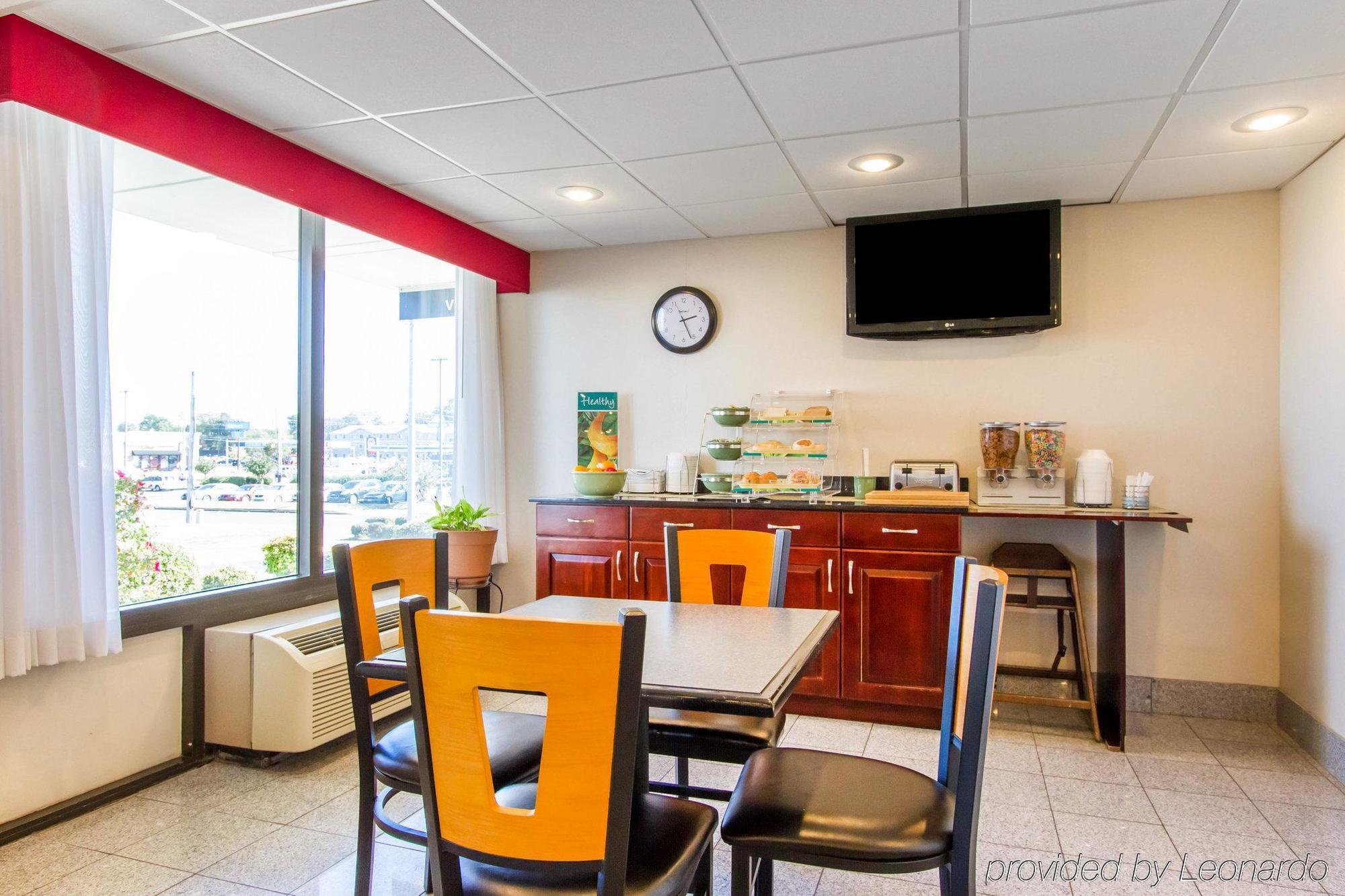 Econo Lodge Dyersburg Екстериор снимка