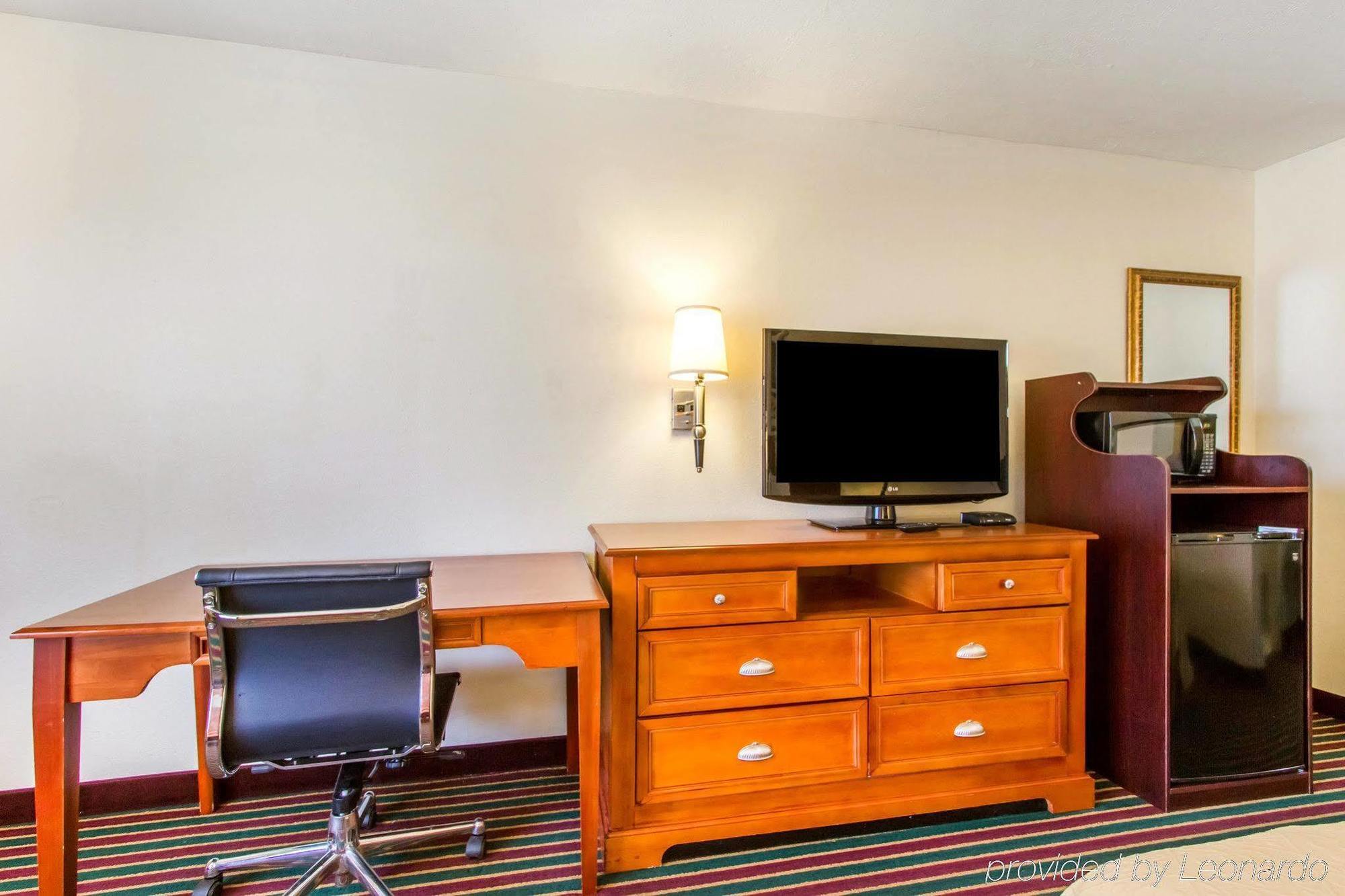 Econo Lodge Dyersburg Екстериор снимка