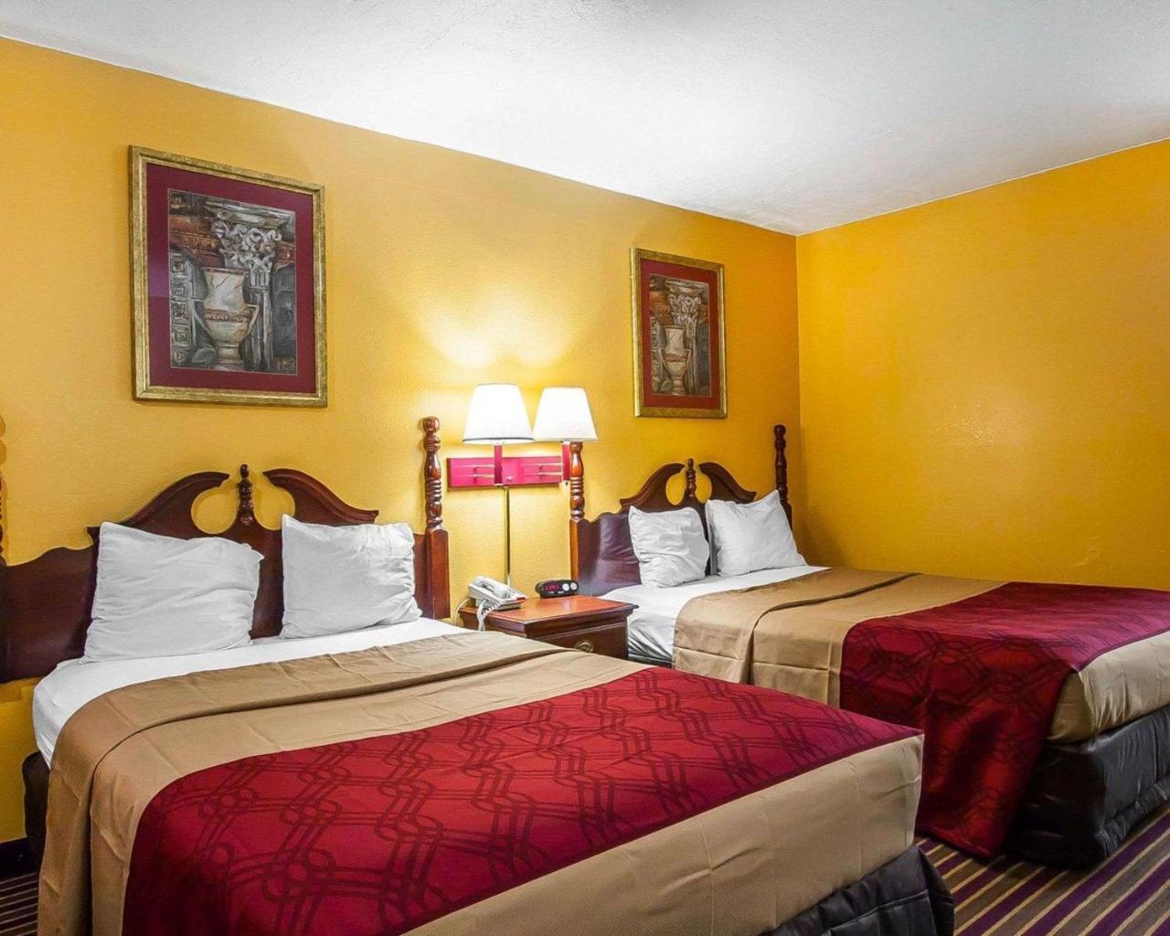 Econo Lodge Dyersburg Екстериор снимка